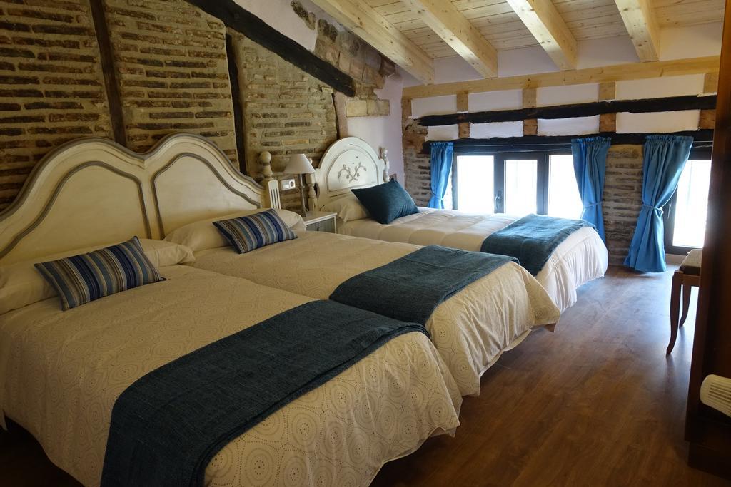 Apartamentos La Dama Azul Ágreda Δωμάτιο φωτογραφία