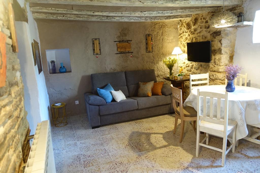 Apartamentos La Dama Azul Ágreda Δωμάτιο φωτογραφία