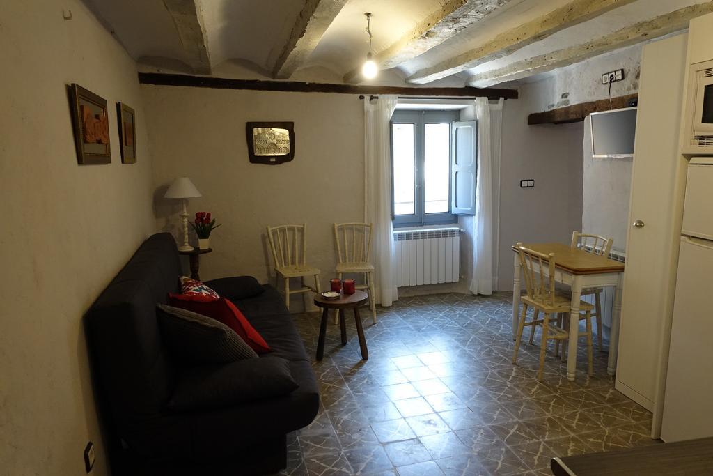 Apartamentos La Dama Azul Ágreda Δωμάτιο φωτογραφία